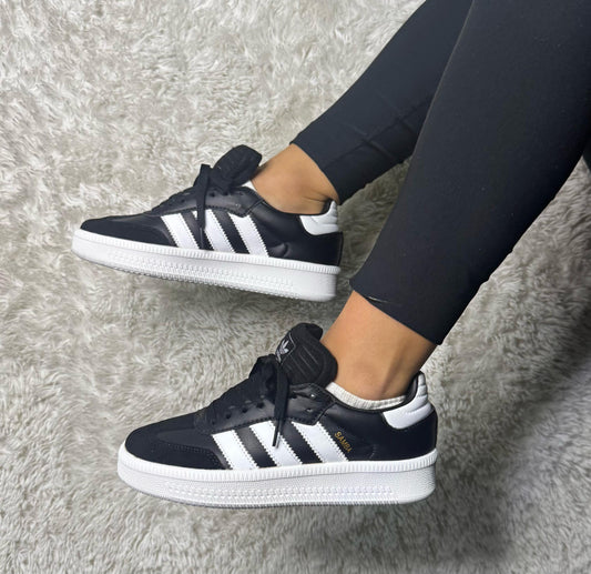 ADIDAS SAMBA NEGRA BLANCA