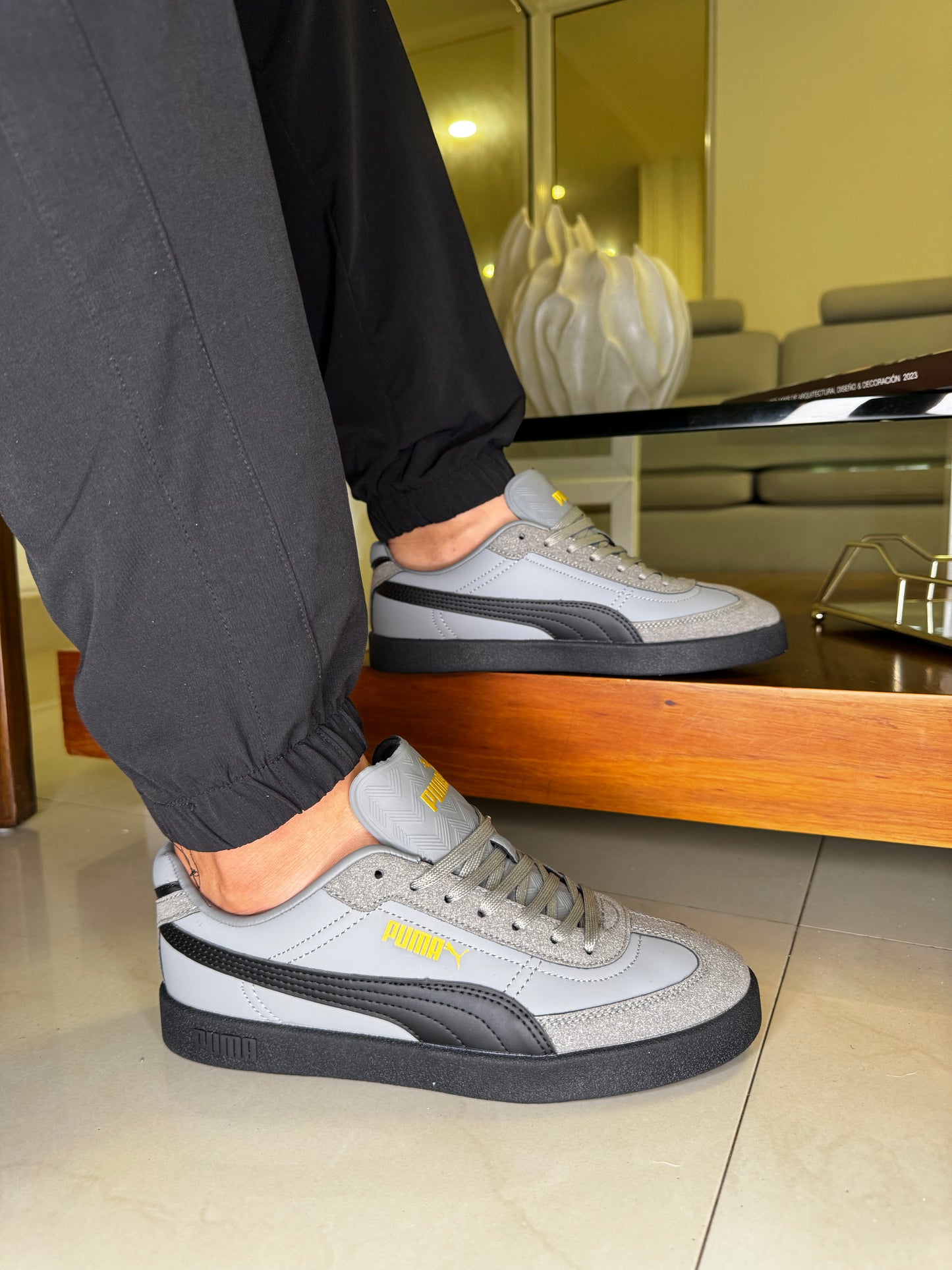 Puma club gris negra