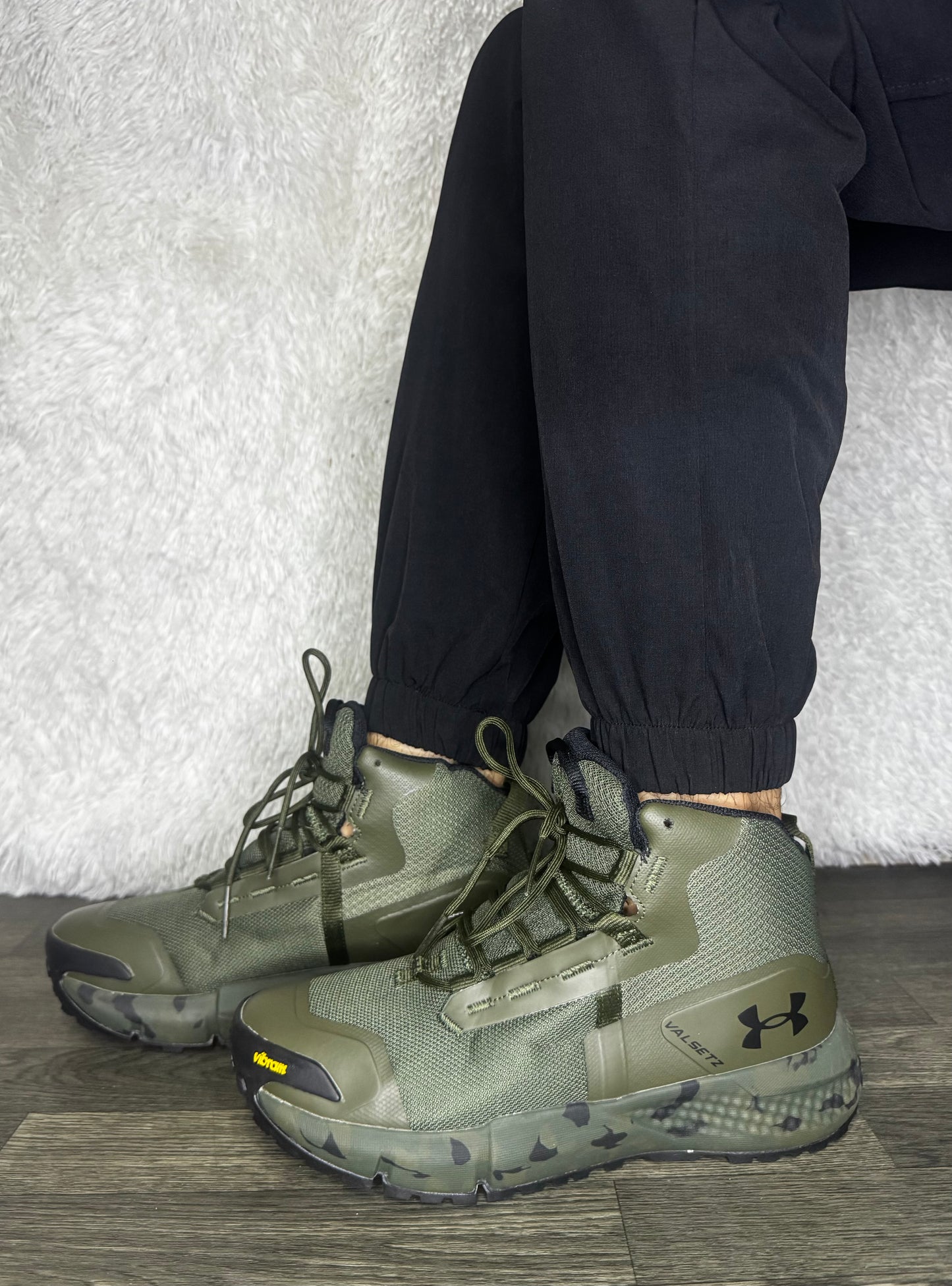 UNDER ARMOUR VERDE MILITAR